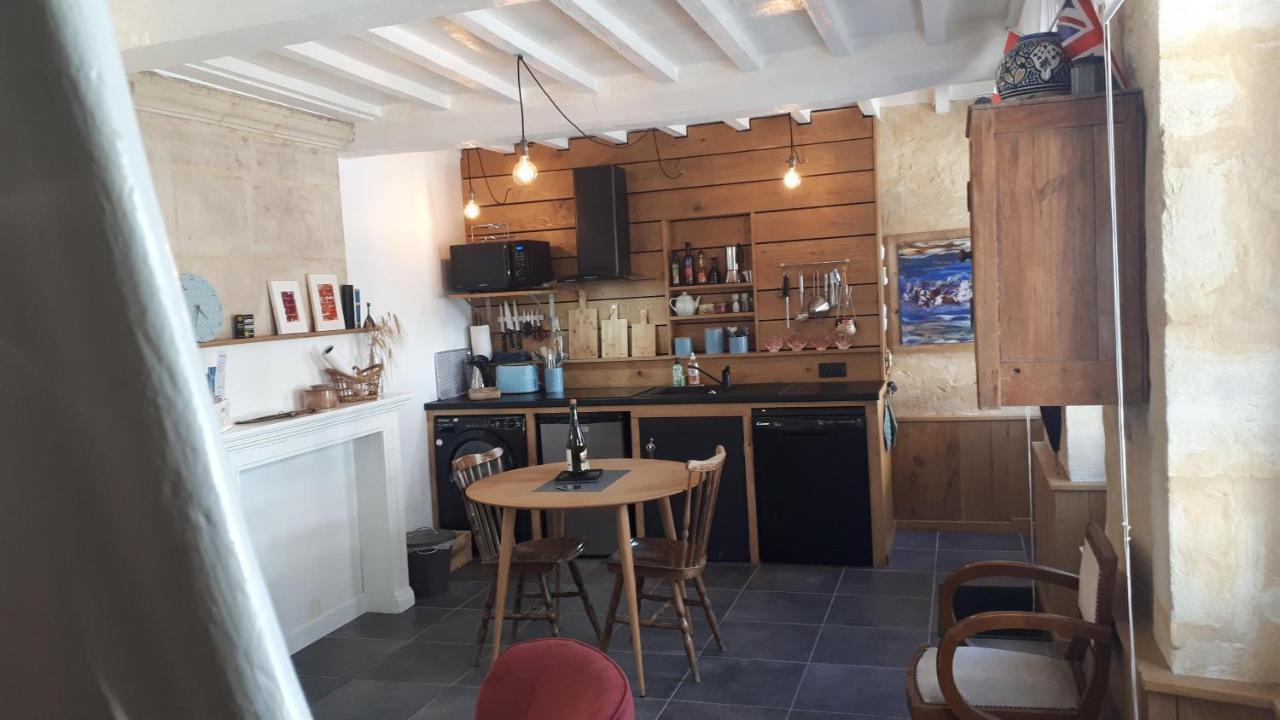 Maison Camille Port-en-Bessin-Huppain Esterno foto